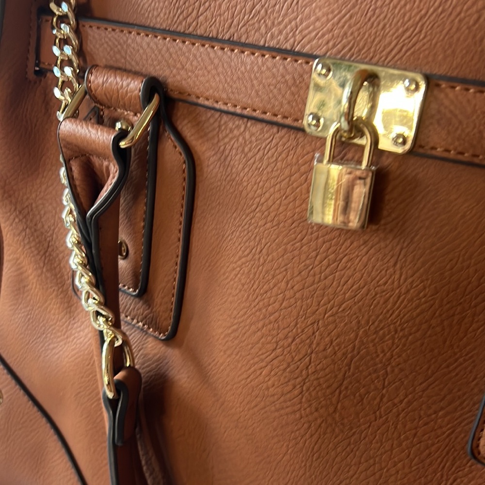 Large Faux Leather JustFab Purse with Gold Hardware - Picture 2 of 5